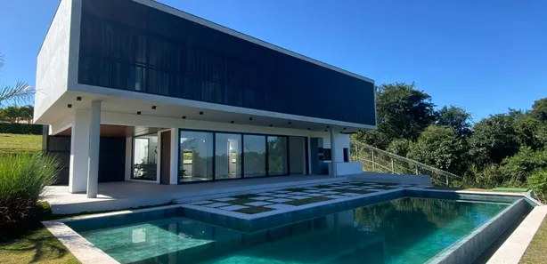 Casa de Condomínio com 5 Quartos para venda ou aluguel, 501m² no Serra Azul, 