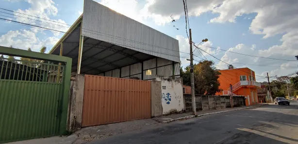 Galpão / Depósito / Armazém à venda, 360m² no Esmeraldas, Esmeraldas