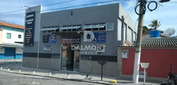 Galpão / Depósito / Armazém à venda, 144m² no Jardim Flamboyant, Cabo Frio