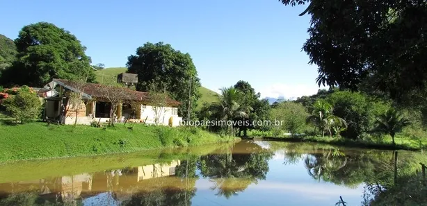 Fazenda / Sítio / Chácara com 2 Quartos à venda, 45000m² no Maraporã, Cachoeiras de Macacu