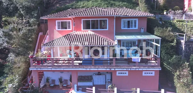 Fazenda / Sítio / Chácara com 3 Quartos para venda ou aluguel, 300m² no Itaipava, Petrópolis