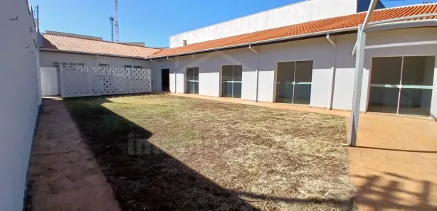 Loja / Salão / Ponto Comercial à venda, 203m² no Chácara Braz Miraglia, Jaú