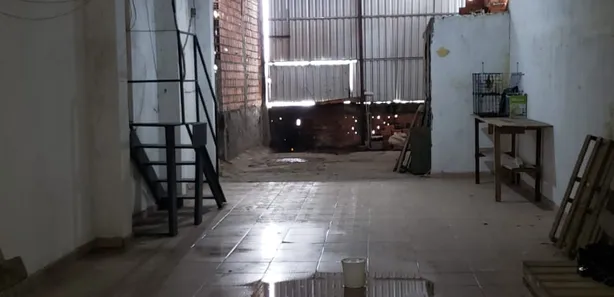 Prédio Inteiro para venda ou aluguel, 300m² no Chácara Vitápolis, Itapevi