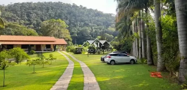 Fazenda / Sítio / Chácara com 4 Quartos à venda, 185m² no Paty do Alferes, Paty do Alferes