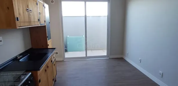 Apartamento com 1 Quarto para alugar, 55m² no Meia Praia, Navegantes
