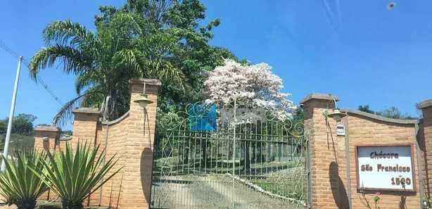 Fazenda / Sítio / Chácara com 4 Quartos à venda, 850m² no Caçapava Velha, Caçapava