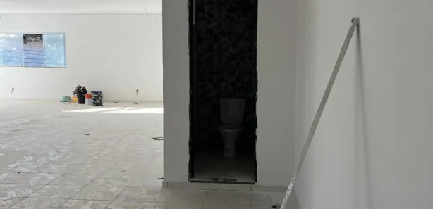 Loja / Salão / Ponto Comercial para alugar, 130m² no Conjunto Habitacional Morro Alto, Vespasiano