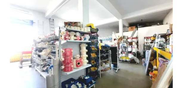 Galpão / Depósito / Armazém à venda, 147m² no Jardim Amanda I, Hortolândia