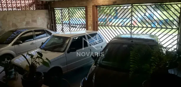 Sobrado com 6 Quartos à venda, 500m² no Centro, Embu-Guaçu