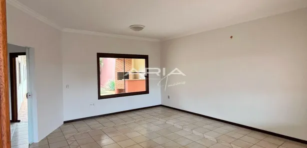 Casa com 3 Quartos para alugar, 300m² no Vila Harmonia, Araraquara