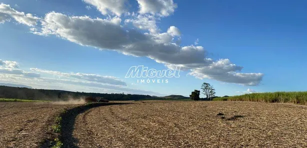 Fazenda / Sítio / Chácara à venda, 5662800m² no Caraça, Capivari