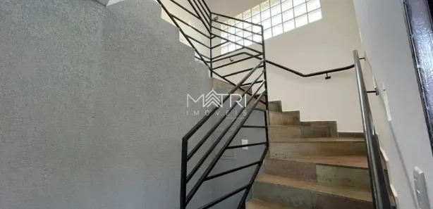 Conjunto Comercial / Sala para alugar, 221m² no Centro, Araraquara