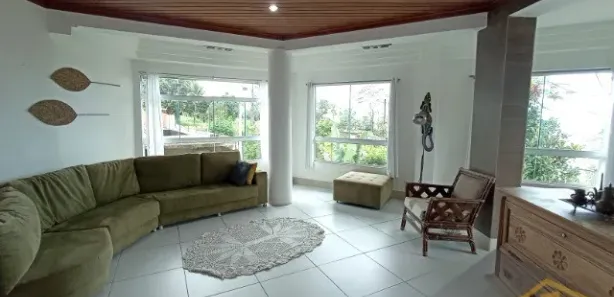 Sobrado com 3 Quartos para alugar, 247m² no Enseada, Guarujá
