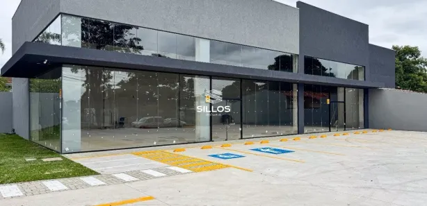 Loja / Salão / Ponto Comercial para alugar, 241m² no Bacacheri, Curitiba