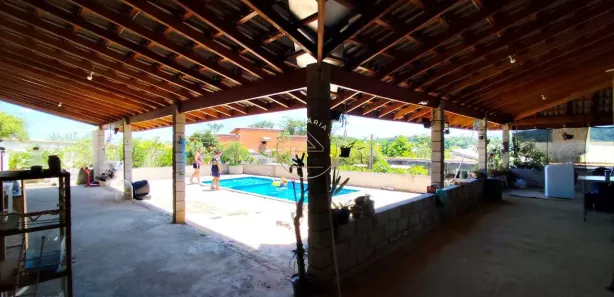Fazenda / Sítio / Chácara com 4 Quartos à venda, 1000m² no Centro, Mairinque