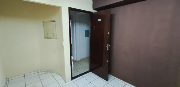 Conjunto Comercial / Sala para alugar, 53m² no Centro, Londrina