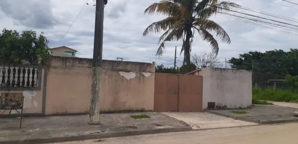 Casa com 2 Quartos à venda, 450m² no Parque Hotel, Araruama