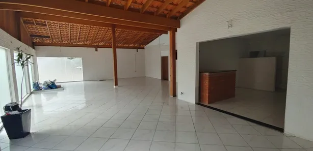 Galpão / Depósito / Armazém para alugar, 640m² no Balneário Praia do Pernambuco, Guarujá