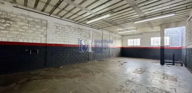 Galpão / Depósito / Armazém para alugar, 550m² no Jardim das Laranjeiras, Bragança Paulista
