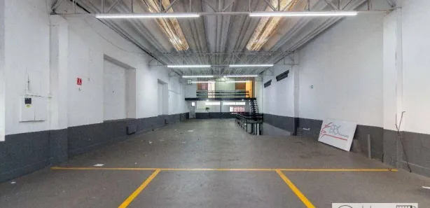 Loja / Salão / Ponto Comercial à venda, 367m² no Vila Hulda, Guarulhos