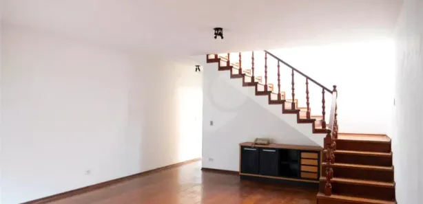 Casa com 4 Quartos à venda, 245m² no Vila Gumercindo, São Paulo