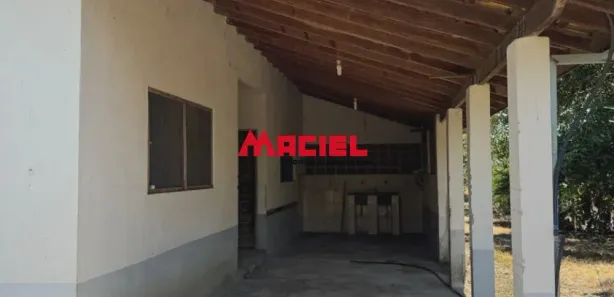 Fazenda / Sítio / Chácara com 3 Quartos à venda, 237m² no Chácara Marambaia, Caçapava