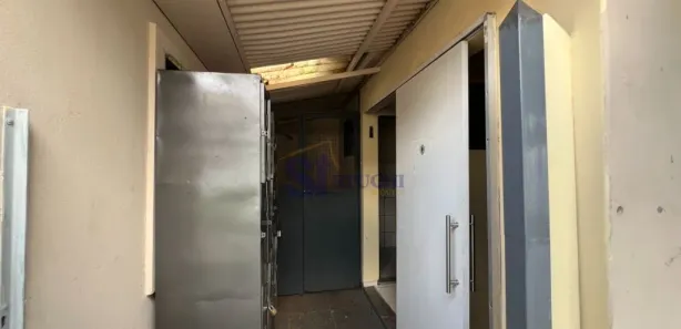 Loja / Salão / Ponto Comercial à venda, 232m² no Vila Cidade Industrial (Vila Xavier), Araraquara