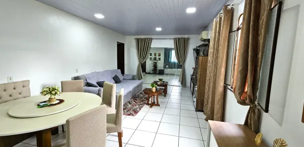 Sobrado com 5 Quartos à venda, 765m² no Centro, Presidente Figueiredo