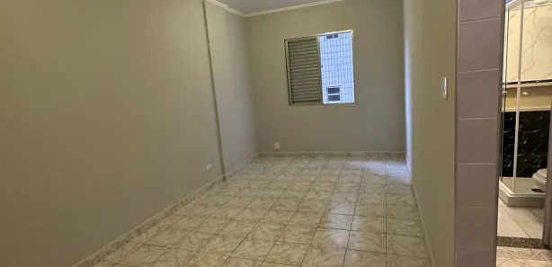 Kitnet à venda, 30m² no Guilhermina, Praia Grande