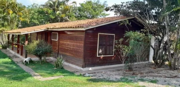 Fazenda / Sítio / Chácara com 2 Quartos à venda, 181m² no Iate Clube de Campinas, Americana
