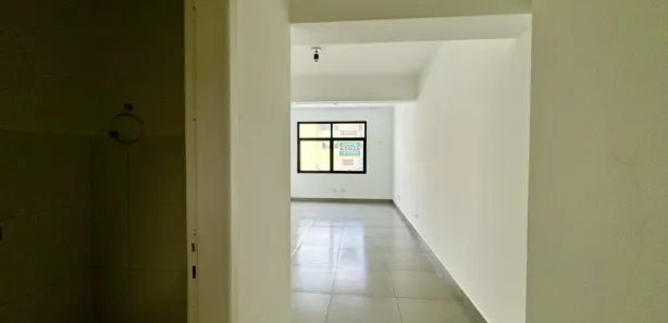Conjunto Comercial / Sala para alugar, 26m² no Zona 01, Maringá
