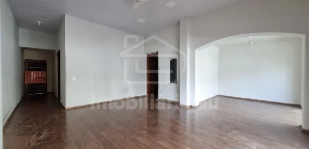 Loja / Salão / Ponto Comercial à venda, 475m² no Chácara Braz Miraglia, Jaú
