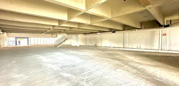 Loja / Salão / Ponto Comercial para alugar, 680m² no Centro, Araucária
