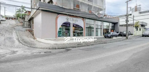 Loja / Salão / Ponto Comercial para alugar, 57m² no Água Verde, Blumenau