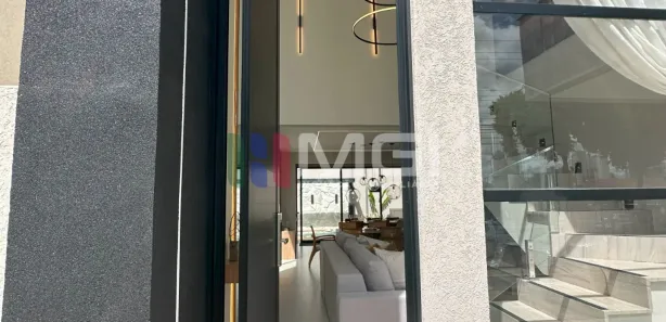 Casa de Condomínio com 3 Quartos à venda, 189m² no Condomínio Vinhas, Senador Canedo