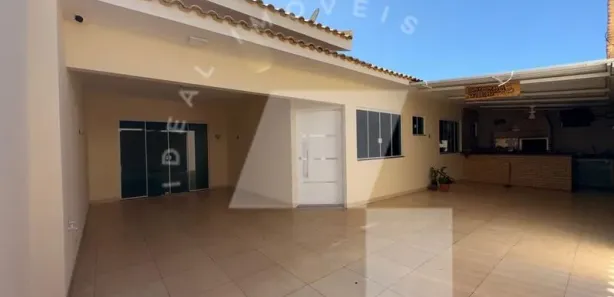 Casa com 2 Quartos para alugar, 130m² no Jardim Itaipu, Maringá