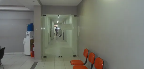 Conjunto Comercial / Sala para alugar, 275m² no Centro, Viçosa