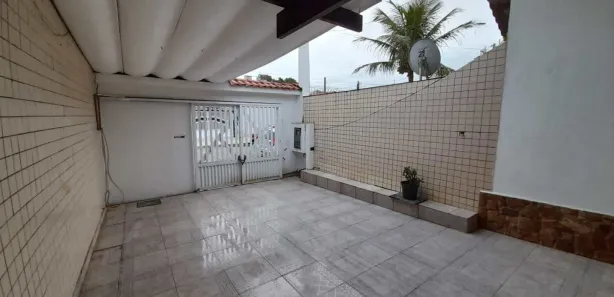 Casa de Condomínio com 2 Quartos para alugar, 70m² no Canto do Forte, Praia Grande