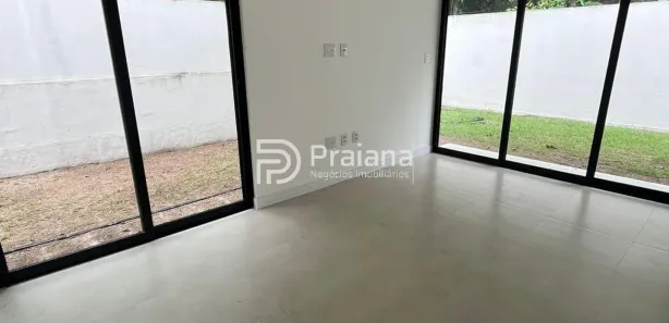 Casa com 4 Quartos à venda, 250m² no Guarajuba (Monte Gordo), Camaçari