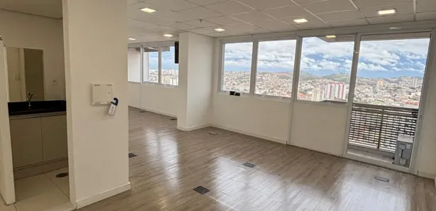 Conjunto Comercial / Sala para alugar, 66m² no Vila Homero Thon, Santo André