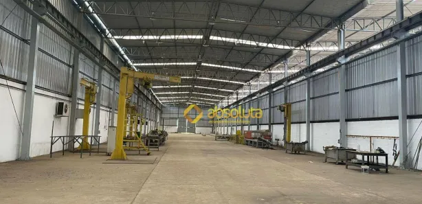 Galpão / Depósito / Armazém para alugar, 10000m² no Centro, Escada