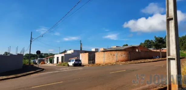 Terreno / Lote / Condomínio à venda, 303m² no Núcleo Habitacional Adriano Correia, Apucarana