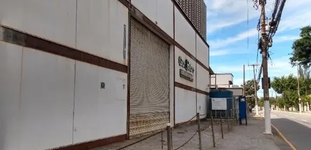 Prédio Inteiro à venda, 3340m² no Granja dos Cavaleiros, Macaé