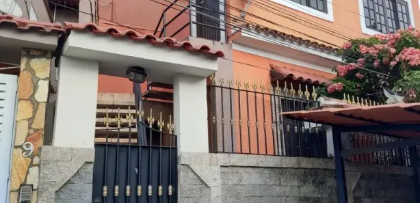 Casa de Vila com 2 Quartos para alugar, 55m² no São Lourenço, Niterói