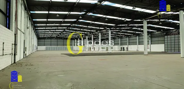 Galpão / Depósito / Armazém para alugar, 5400m² no Vila Sul Americana, Carapicuíba