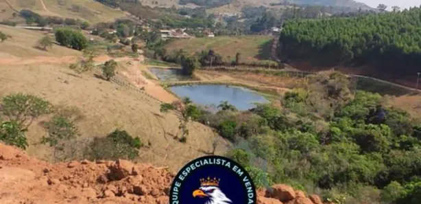 Fazenda / Sítio / Chácara com 3 Quartos à venda, 500m² no , Igaratá