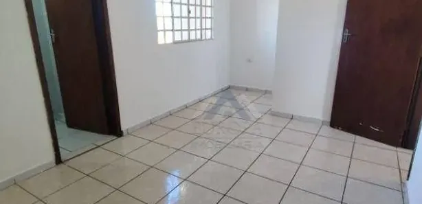 Sobrado com 3 Quartos para venda ou aluguel, 99m² no Pinheiros, Londrina