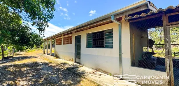 Fazenda / Sítio / Chácara com 3 Quartos à venda, 130m² no Chácara Marambaia, Caçapava