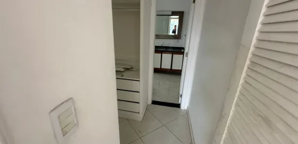 Casa de Condomínio com 3 Quartos para venda ou aluguel, 280m² no Camboinhas, Niterói