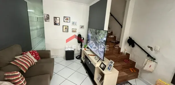 Sobrado com 2 Quartos à venda, 162m² no Vila Caraguata, Cubatão